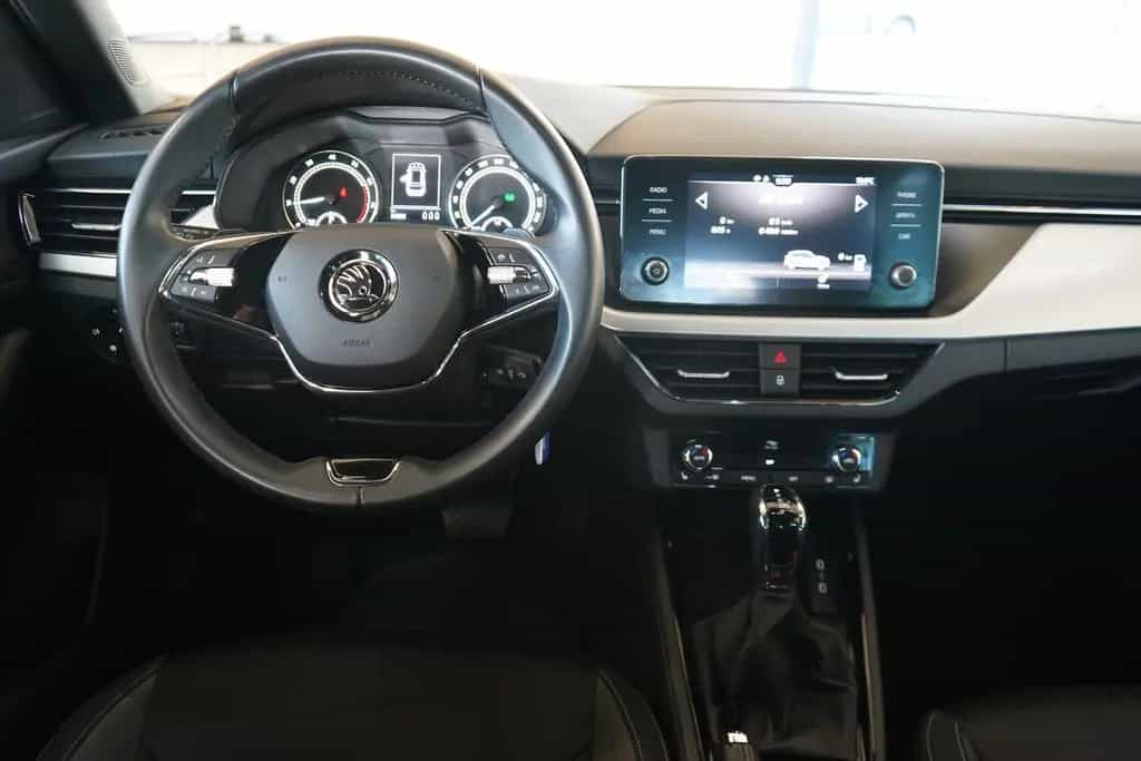 Skoda Kamiq 1.0 Tour LED Kamera Sitzheizung Tempomat 11/2023-photo-11