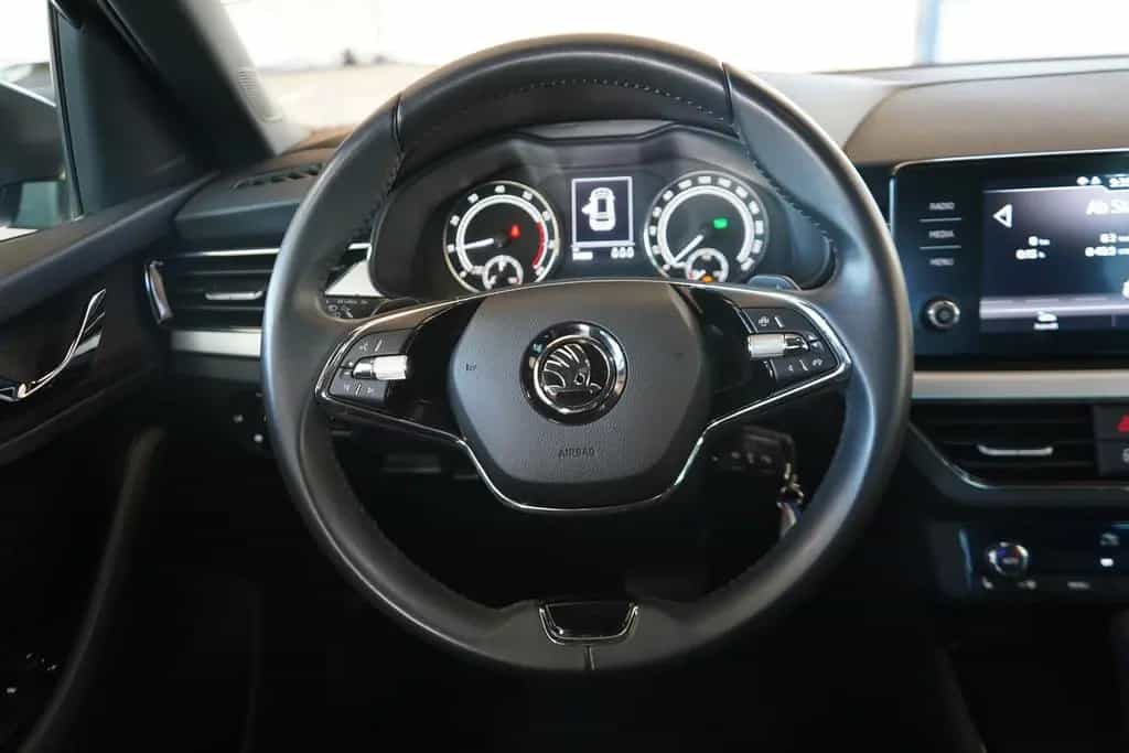 Skoda Kamiq 1.0 Tour LED Kamera Sitzheizung Tempomat 11/2023-photo-12