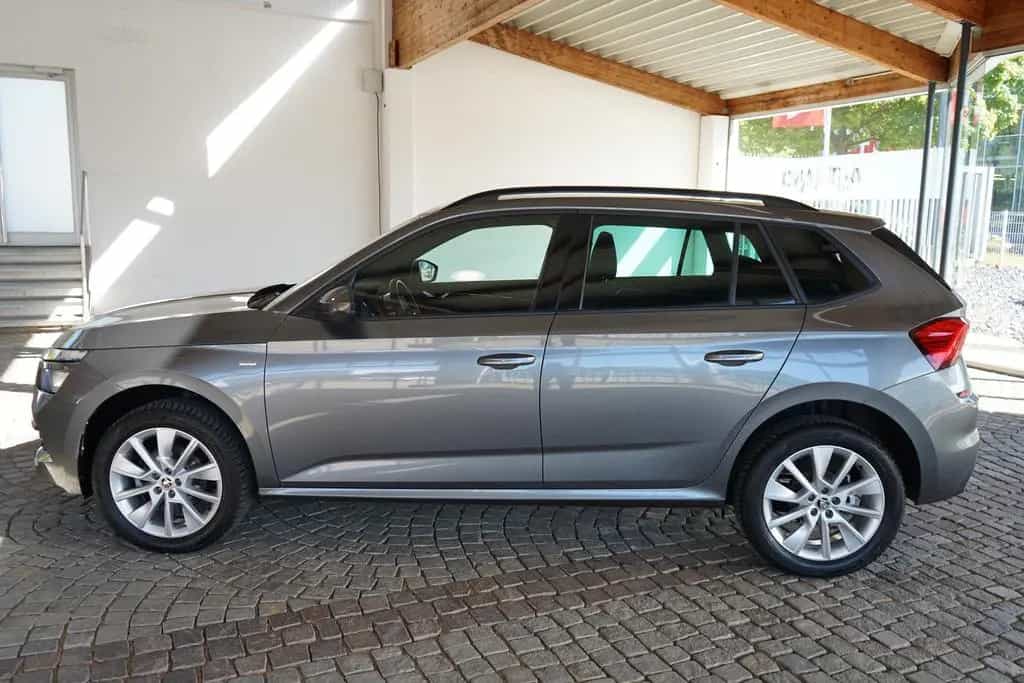 Skoda Kamiq 1.0 Tour LED Kamera Sitzheizung Tempomat 11/2023-photo-2