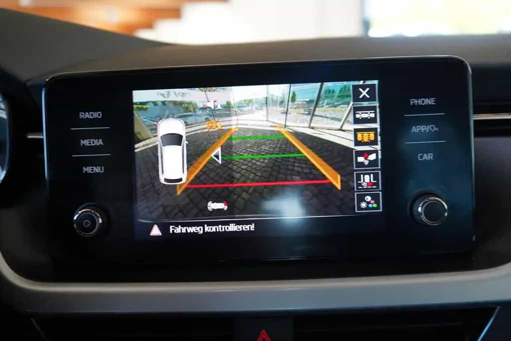 Skoda Kamiq 1.0 Tour LED Kamera Sitzheizung Tempomat 11/2023-photo-23