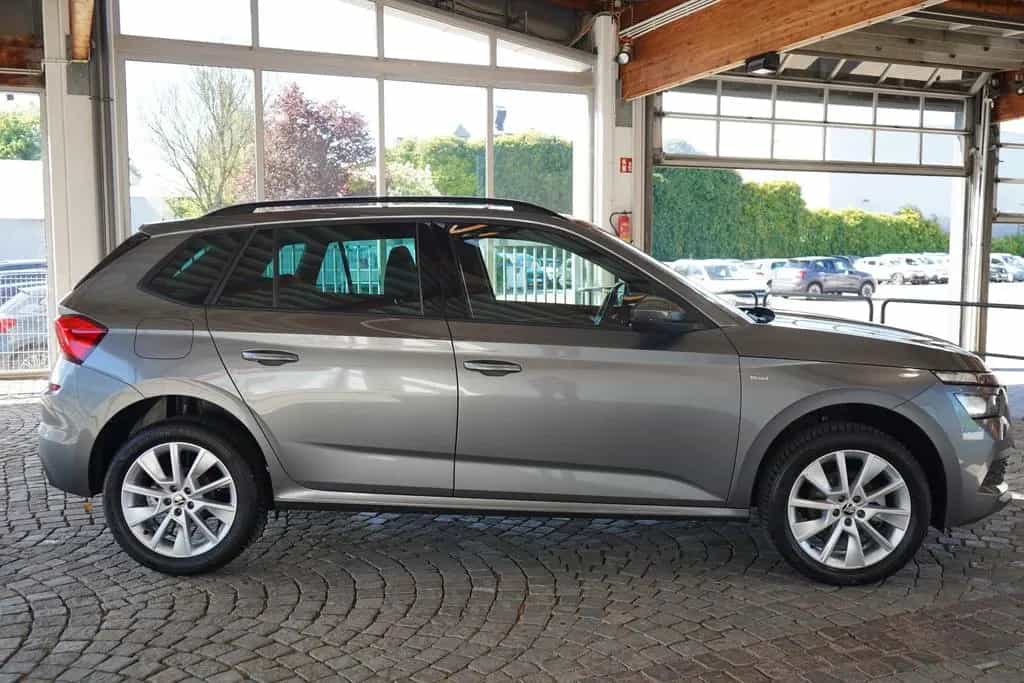 Skoda Kamiq 1.0 Tour LED Kamera Sitzheizung Tempomat 11/2023-photo-6