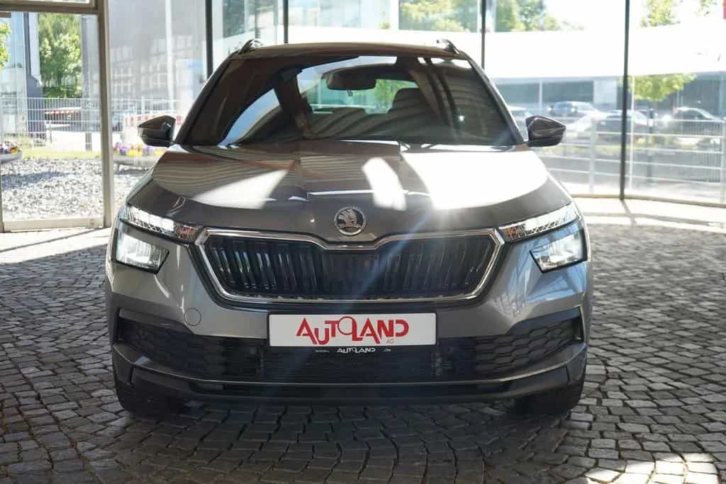 Skoda Kamiq 1.0 Tour LED Kamera Sitzheizung Tempomat 11/2023-photo-8