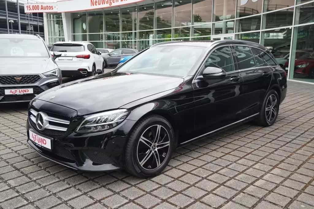 Mercedes-Benz C 180 C180 T Avantgarde LED Navi Teilleder Kamera 05/2020-photo-0