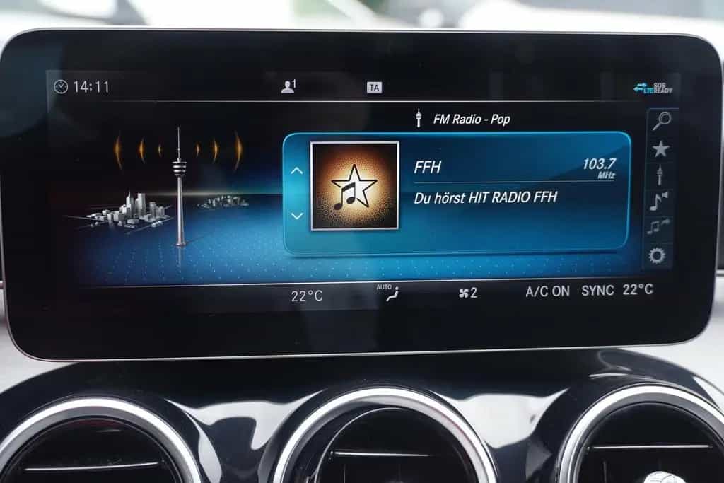 Mercedes-Benz C 180 C180 T Avantgarde LED Navi Teilleder Kamera 05/2020-photo-10