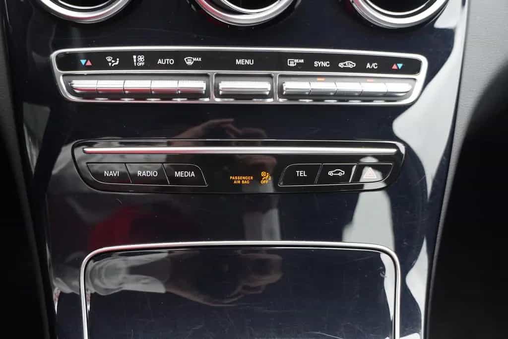 Mercedes-Benz C 180 C180 T Avantgarde LED Navi Teilleder Kamera 05/2020-photo-14