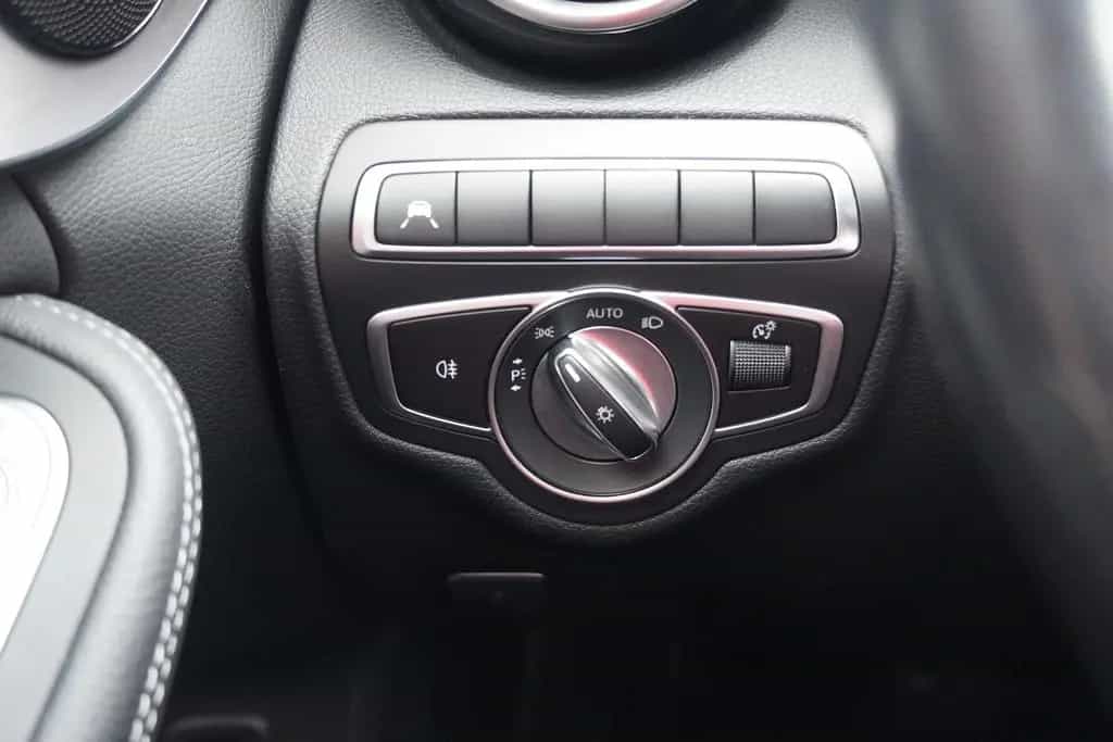 Mercedes-Benz C 180 C180 T Avantgarde LED Navi Teilleder Kamera 05/2020-photo-21