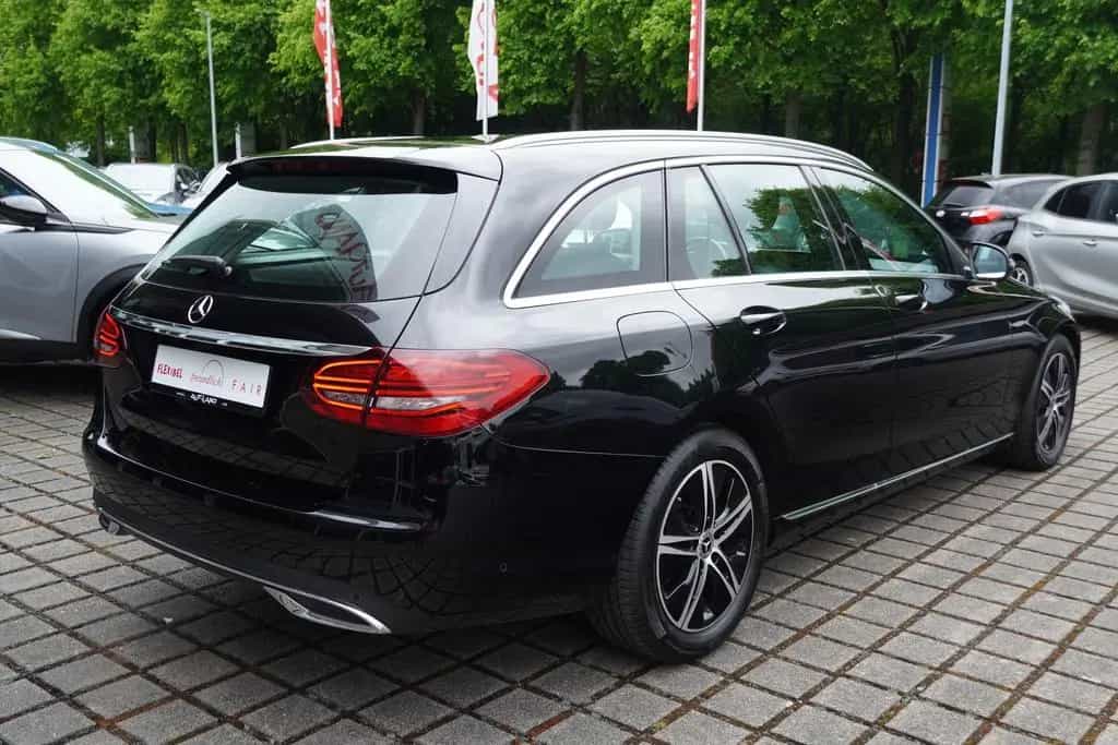 Mercedes-Benz C 180 C180 T Avantgarde LED Navi Teilleder Kamera 05/2020-photo-4