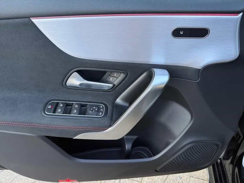 Mercedes-Benz A 35 AMG 4M AMG Night Standhz Ambiente 360 07/2020-photo-11