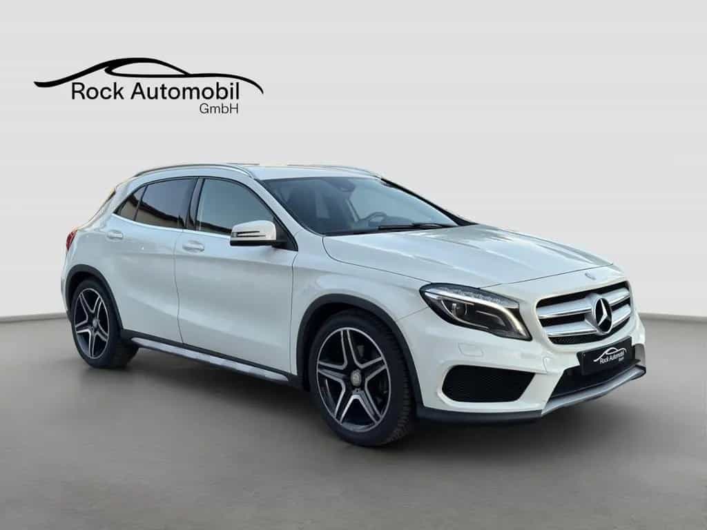 Mercedes-Benz GLA-Class AMG Line Rückfahrkamera *Garantie* 12/2014-photo-2