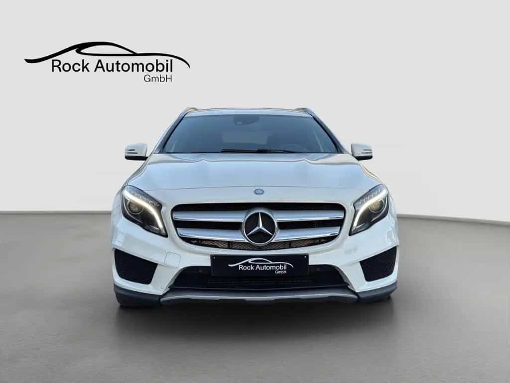 Mercedes-Benz GLA-Class AMG Line Rückfahrkamera *Garantie* 12/2014-photo-9