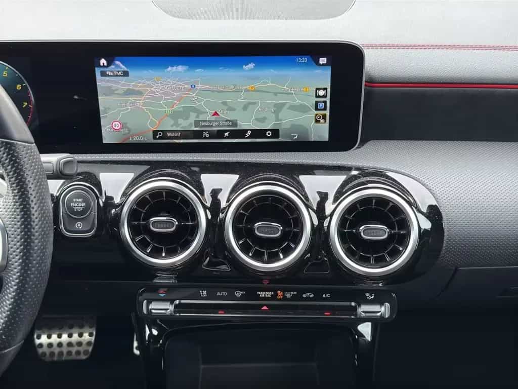 Mercedes-Benz CLA-Class 200 Shooting Brake AMG Line LED 7G *Garantie 07/2020-photo-15