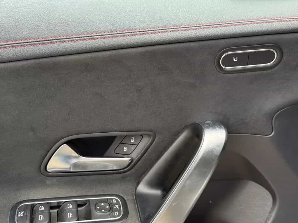 Mercedes-Benz CLA-Class 200 Shooting Brake AMG Line LED 7G *Garantie 07/2020-photo-18