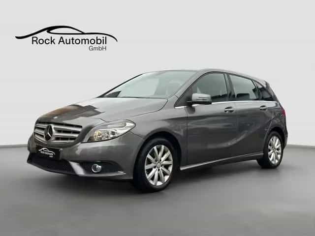 Mercedes-Benz B 180 7G-DCT Automatik *Garantie* 05/2014-photo-1