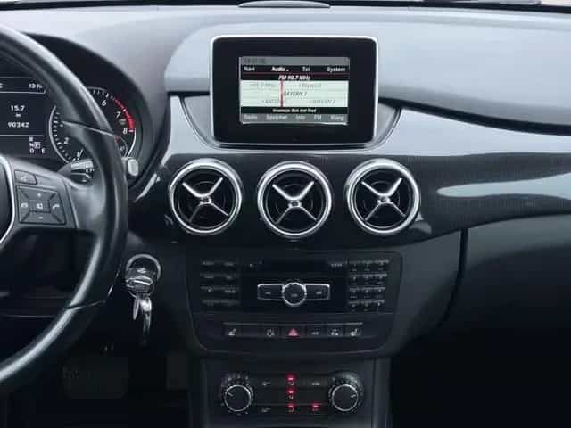 Mercedes-Benz B 180 7G-DCT Automatik *Garantie* 05/2014-photo-14