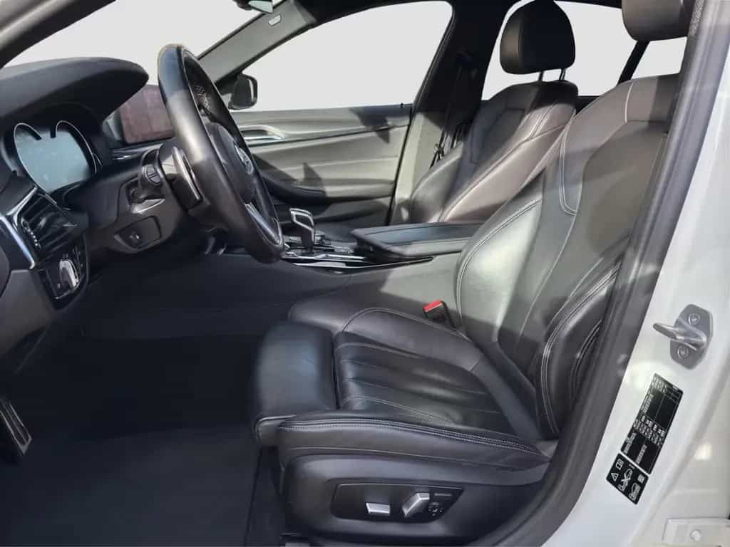 BMW M5 xDrive Carbon M Driver's Package 06/2019-photo-11
