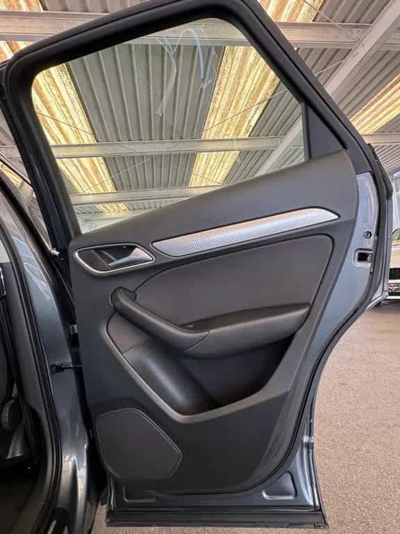 Audi Q3 design+2Hand+PDC+NAV+8Fach+V.Hist. 10/2017-photo-7