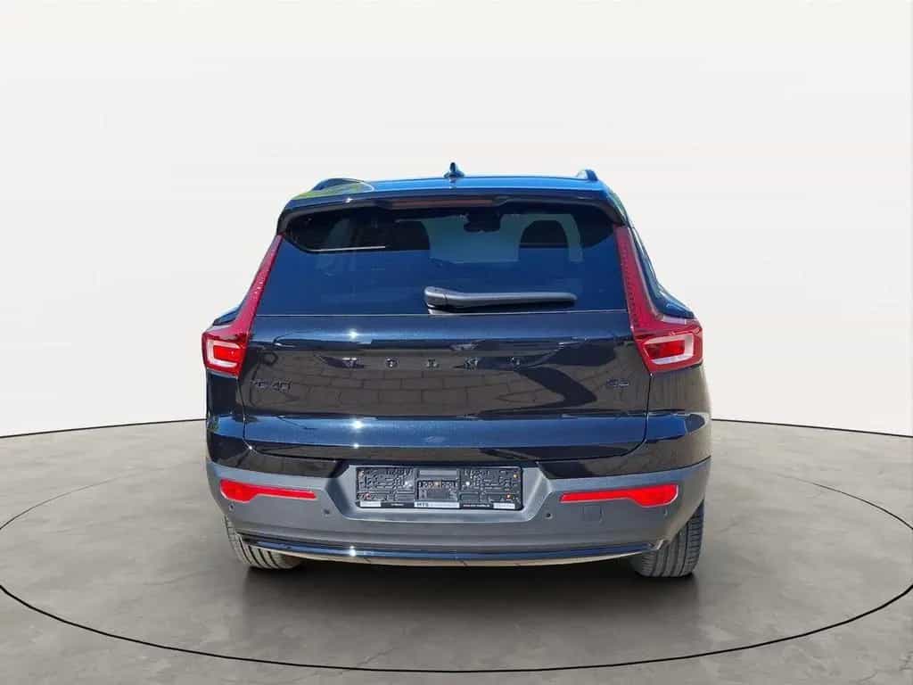 Volvo XC40 B3 Black Edition Plus 360° PANO AHK LED 20" 04/2025-photo-3