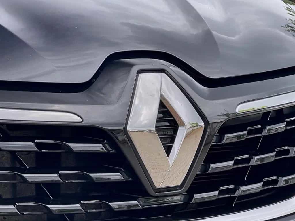 Renault Arkana TECHNO 1,4 AUTOM KAM VIRTUAL ACC GARANTIE 08/2023-photo-33