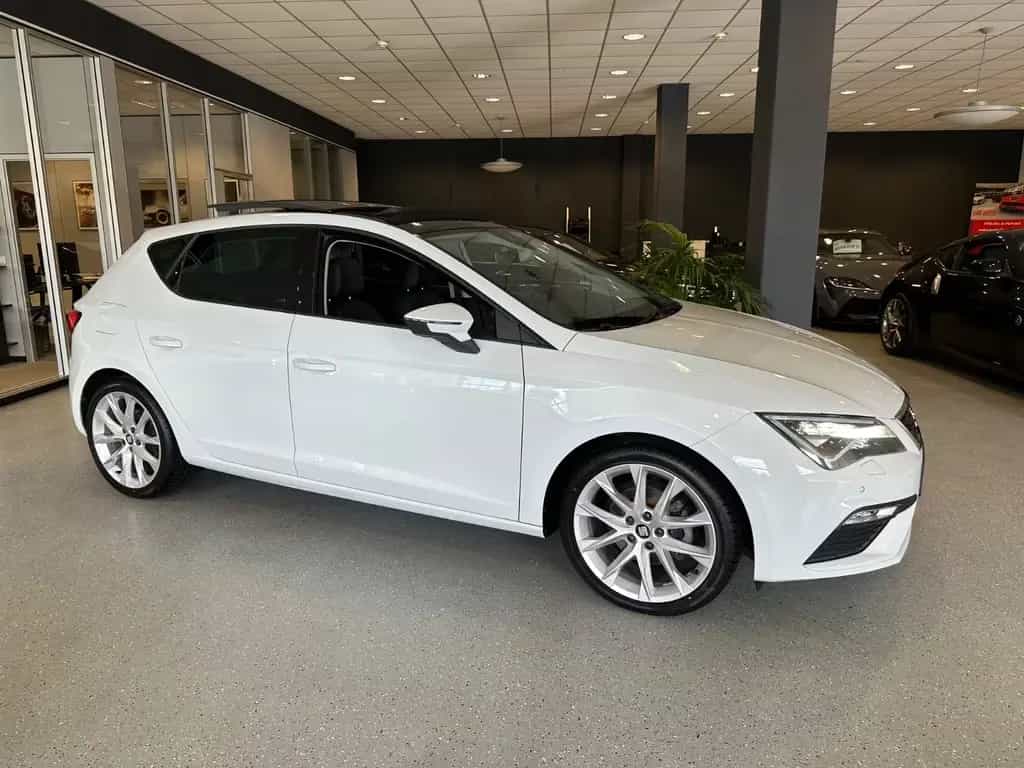 Seat Leon FR|Aut.|Pano|Leder|Beats|ACC|DAB|Garantie 12/2018-photo-7