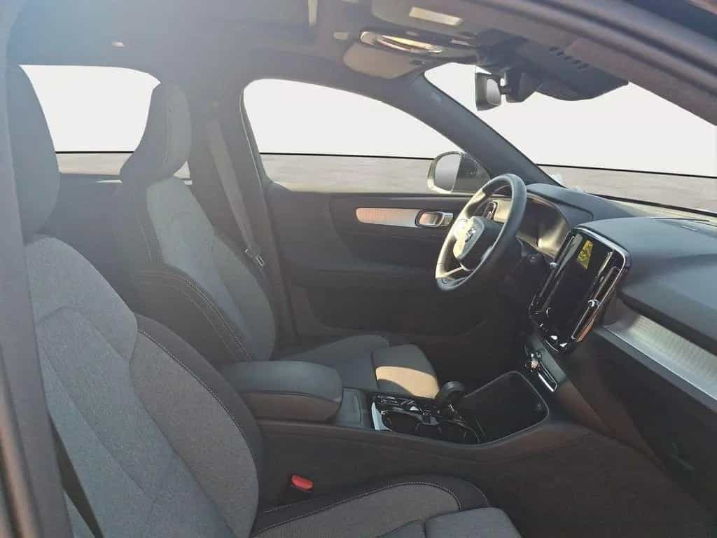 Volvo XC40 B3 Black Edition Plus 360° PANO AHK LED 20" 04/2025-photo-14