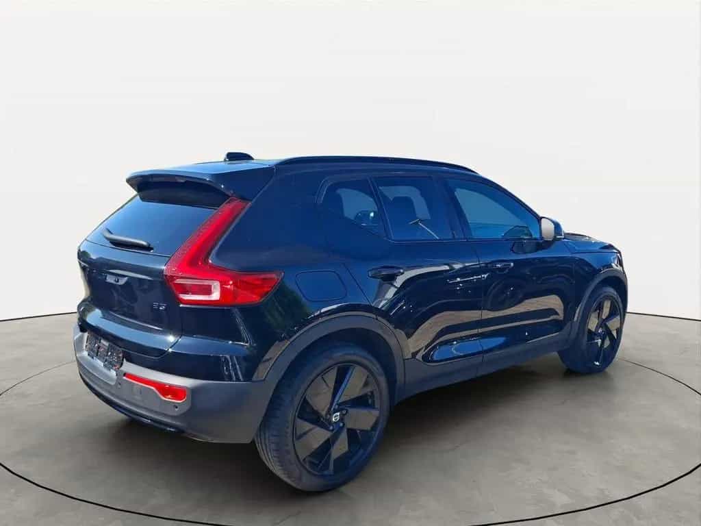 Volvo XC40 B3 Black Edition Plus 360° PANO AHK LED 20" 04/2025-photo-2