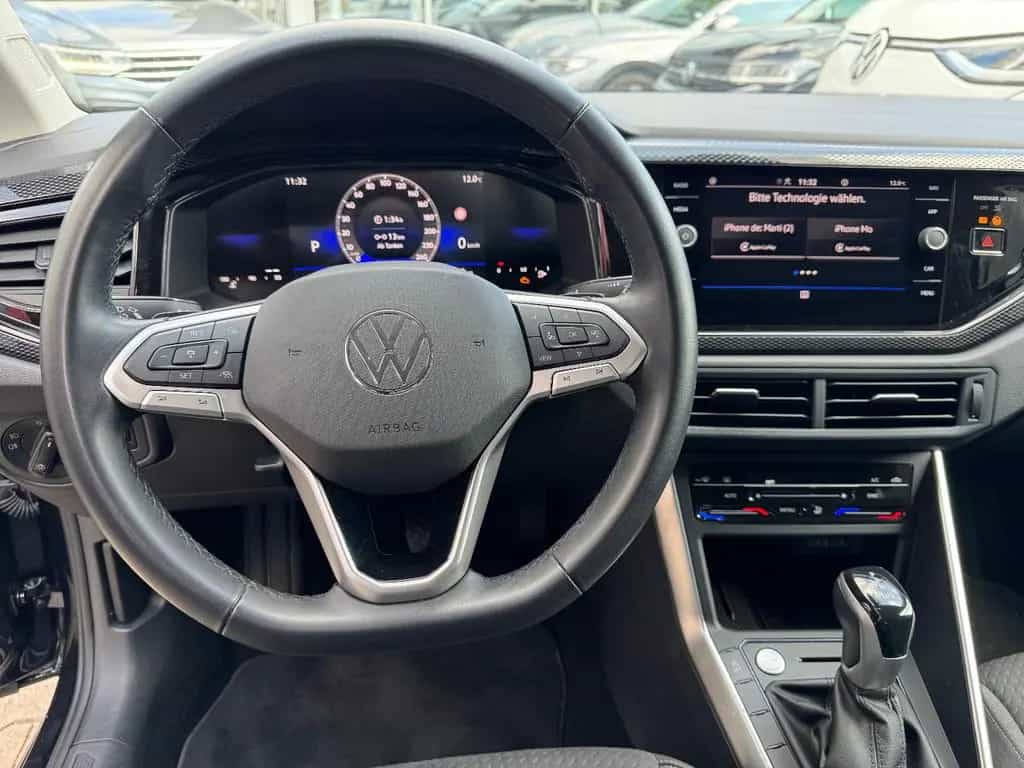 Volkswagen Taigo Life 1.0 TSI DSG -CarPlay/AndroidAuto 03/2025-photo-1