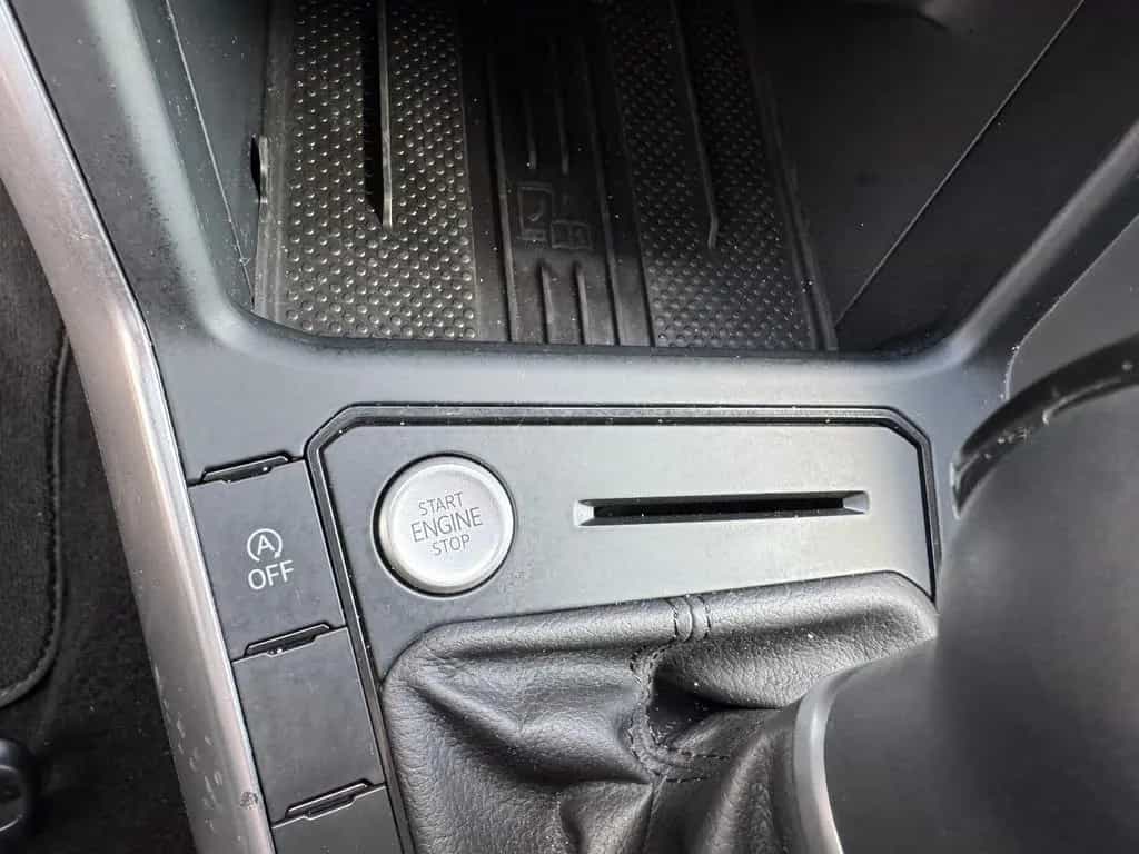 Volkswagen Taigo Life 1.0 TSI DSG -CarPlay/AndroidAuto 03/2025-photo-14