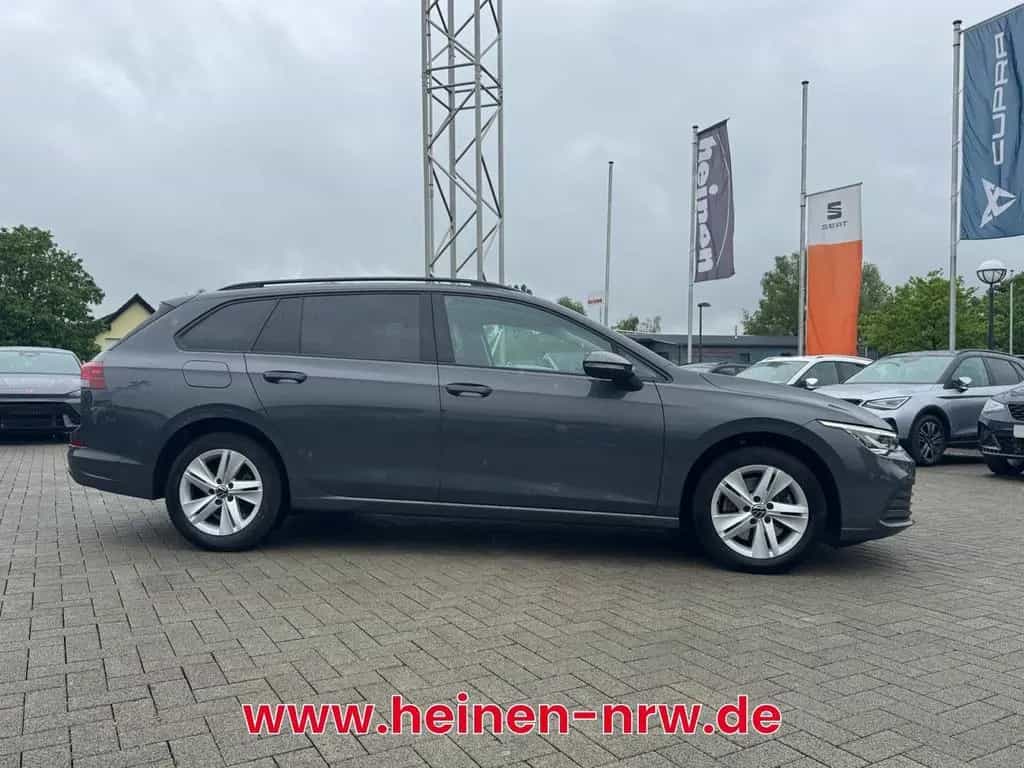 Volkswagen Golf VIII Variant 2.0 TDI Life DSG NAVI LED AHK 08/2021-photo-9