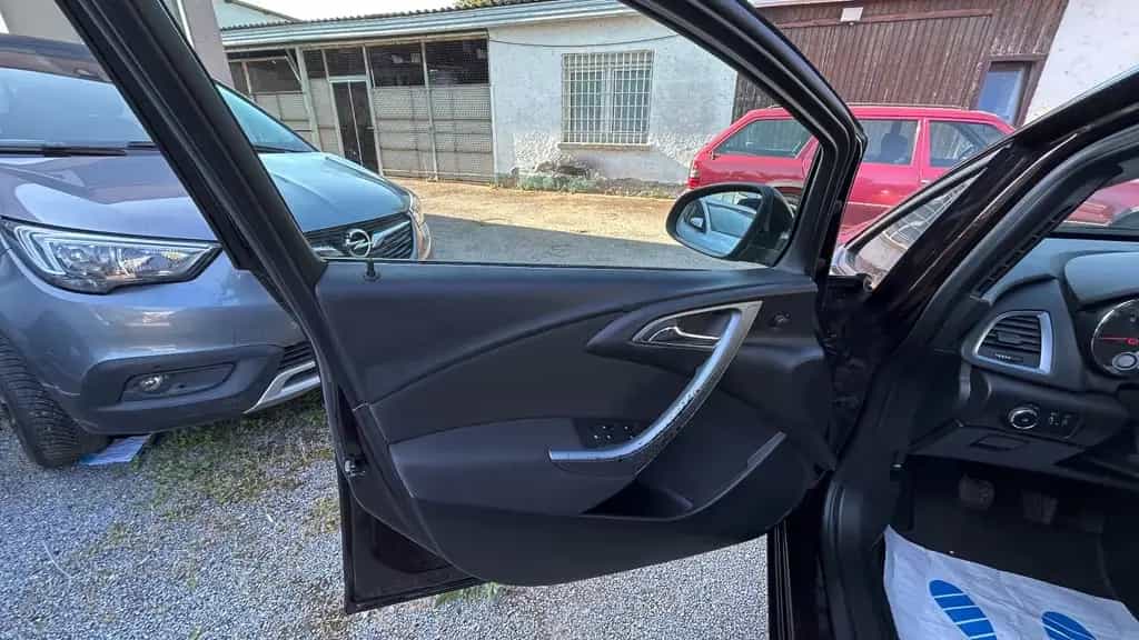Opel Astra J 1.4 Turbo 2.Hand 10/2014-photo-11