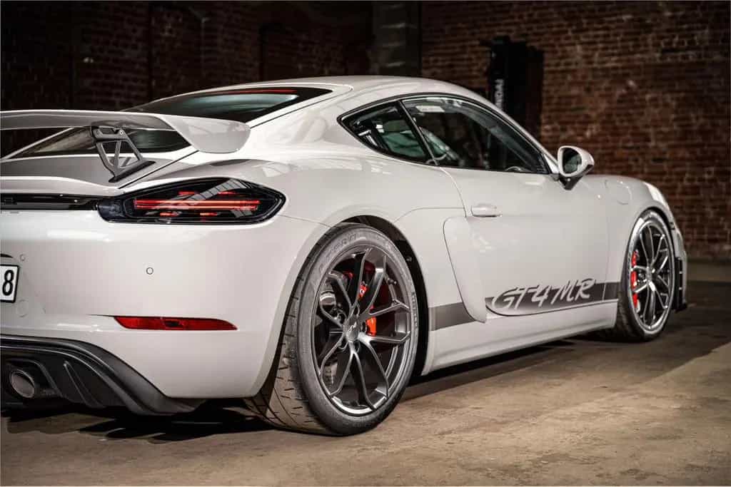 Porsche GT4 Clubsport Bose Approved SchalensitzeSchalter 07/2021-photo-2