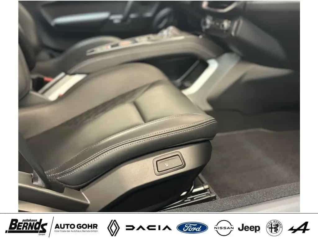 Alpine A110 GT Carbon Kamera Focal HiFi Noir Profond 02/2024-photo-3