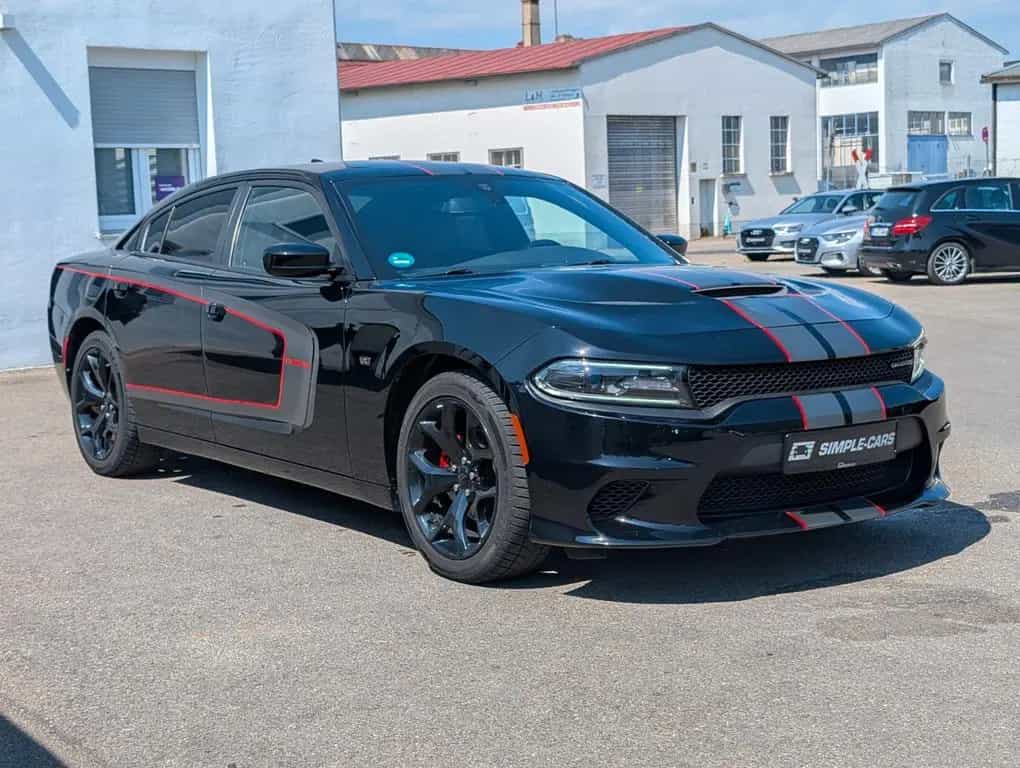 Dodge Charger 3,6l SXT - PLUS*LEDER*KAMERA*GAS-ANLAG*H 10/2017-photo-1