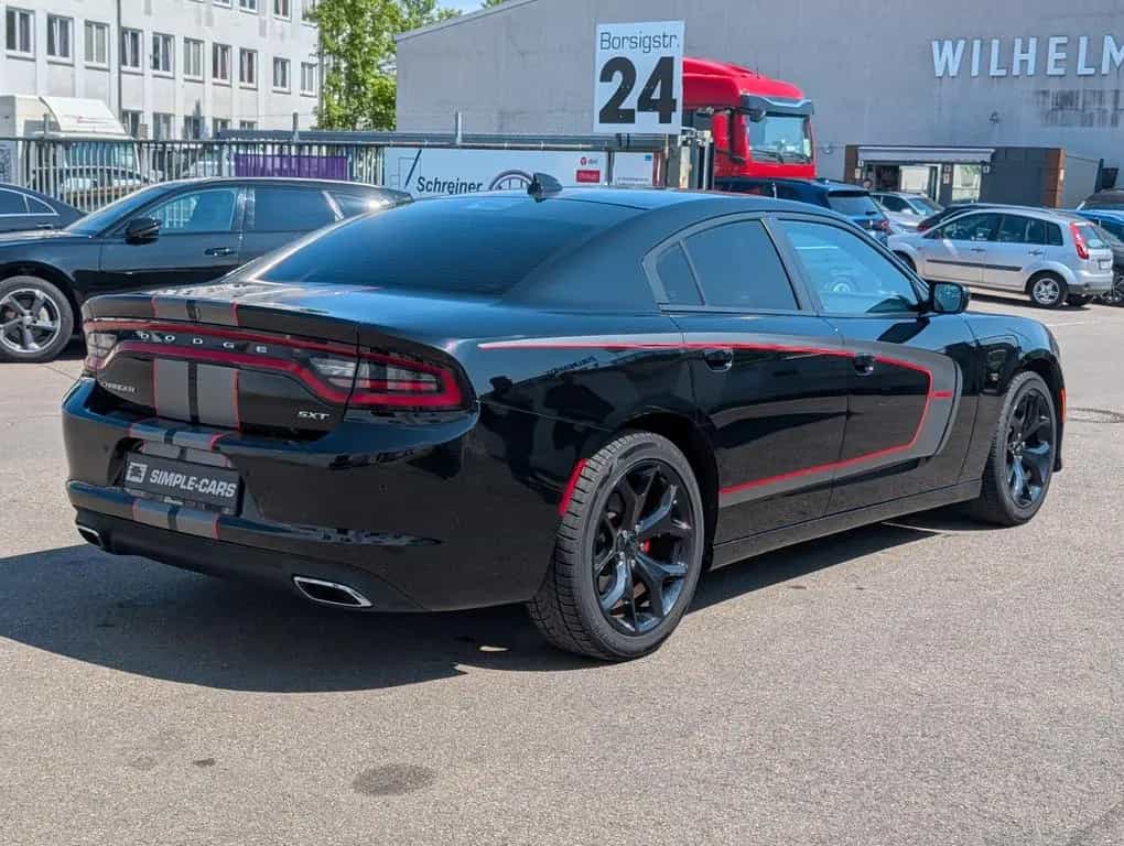 Dodge Charger 3,6l SXT - PLUS*LEDER*KAMERA*GAS-ANLAG*H 10/2017-photo-2