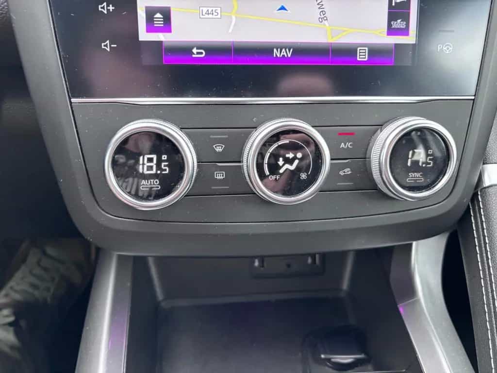Renault Kadjar Bose Edition 1.Hd.Sitzh. Navi LED AHK 09/2019-photo-15