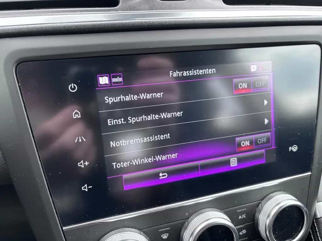 Renault Kadjar Bose Edition 1.Hd.Sitzh. Navi LED AHK 09/2019-photo-21