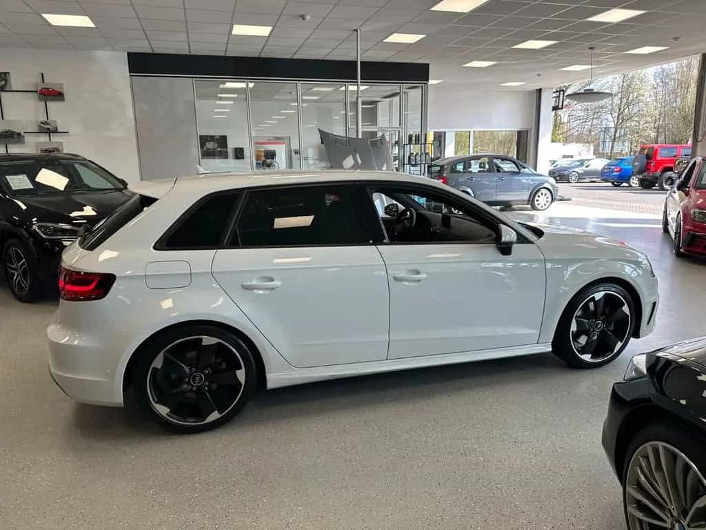 Audi A3 2.0 TDI Sportback S line|Xenon|18"Rotor|Serv. 09/2013-photo-7