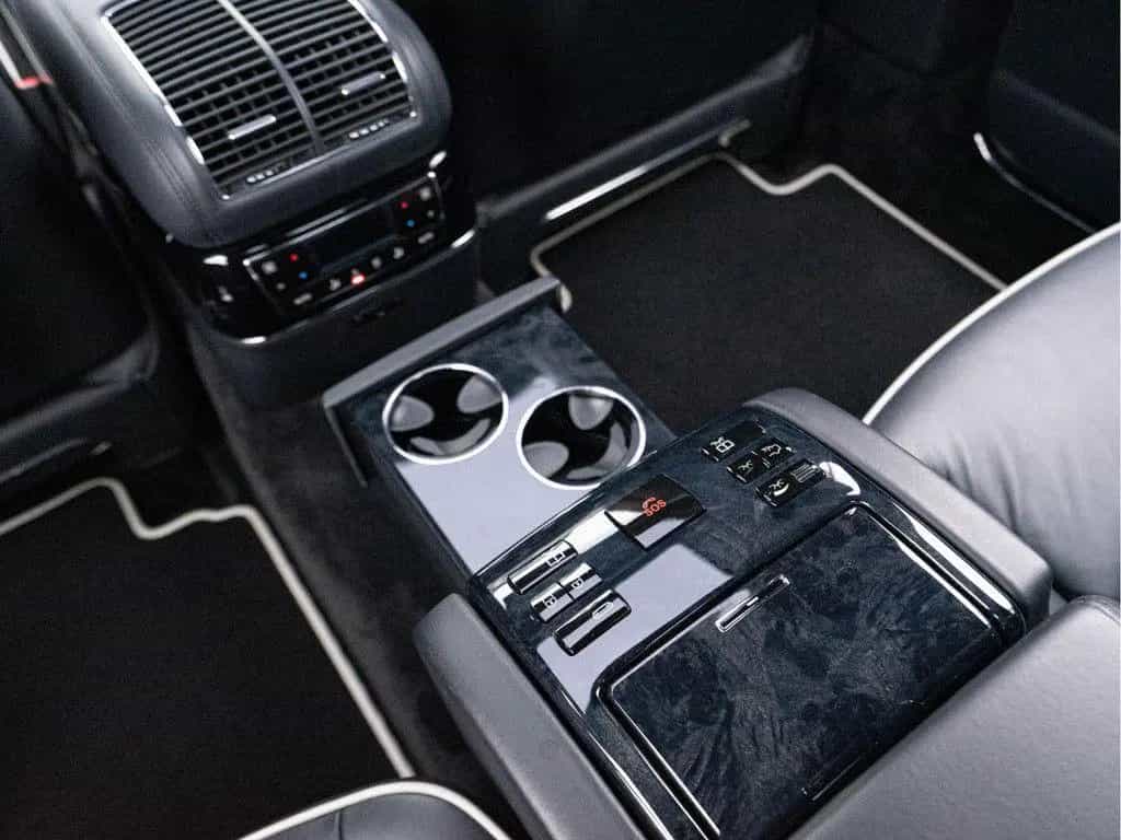 Maybach 57 6.0 V12 S 09/2008-photo-26