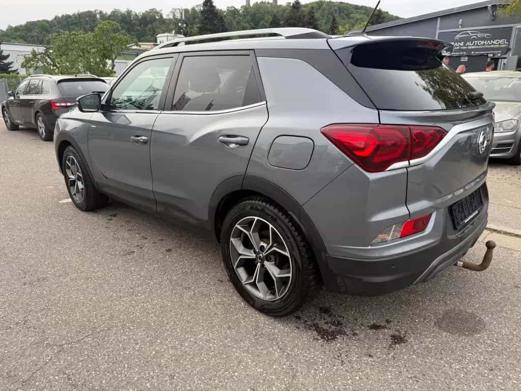 Ssangyong Korando 1.6 e-XDi Diesel 4WD EURO 6 Automatik 09/2019-photo-3