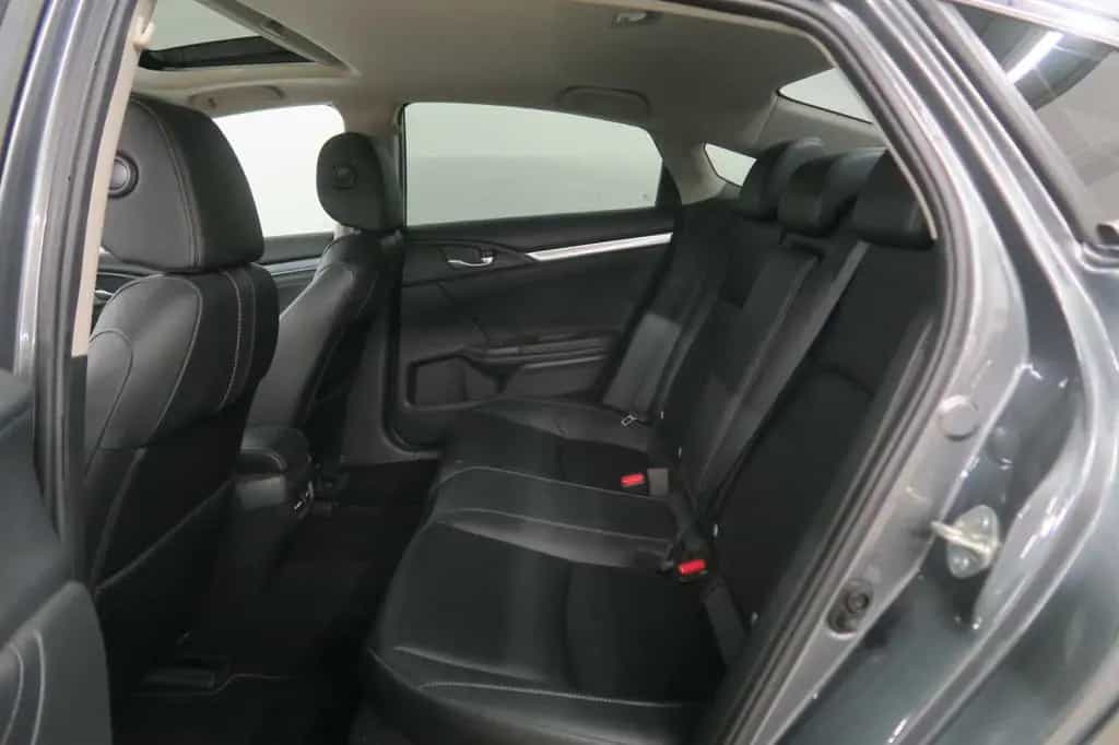 Honda Civic Limousine 1.5 i-VTEC Turbo Executive 03/2018-photo-11