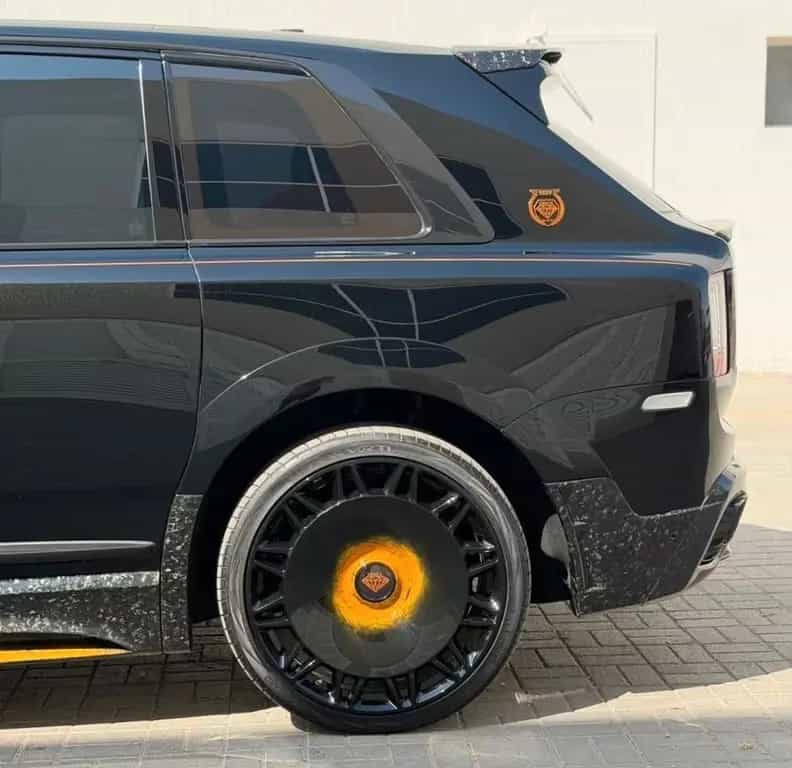 Rolls-Royce Cullinan Neev Edition Onyx Concept null-photo-10