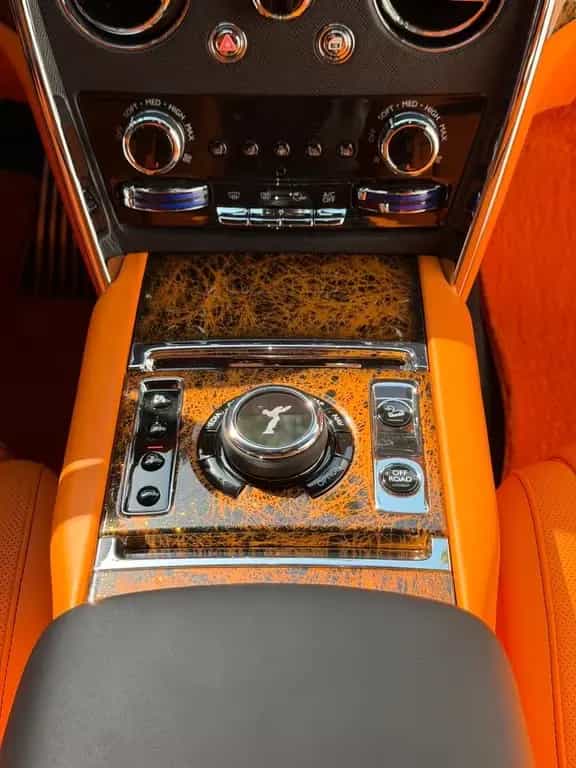 Rolls-Royce Cullinan Neev Edition Onyx Concept null-photo-16