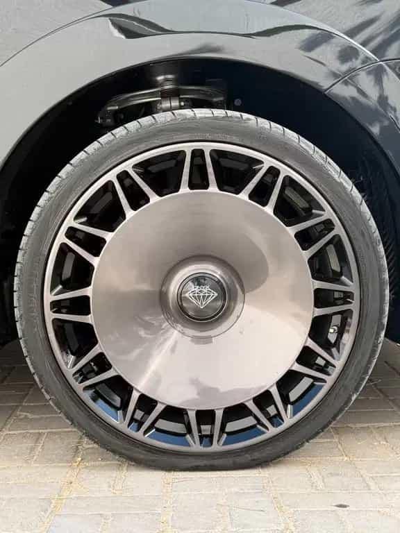 Rolls-Royce Cullinan Onyx Concept null-photo-18