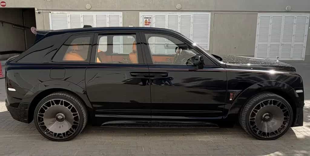 Rolls-Royce Cullinan Onyx Concept null-photo-2
