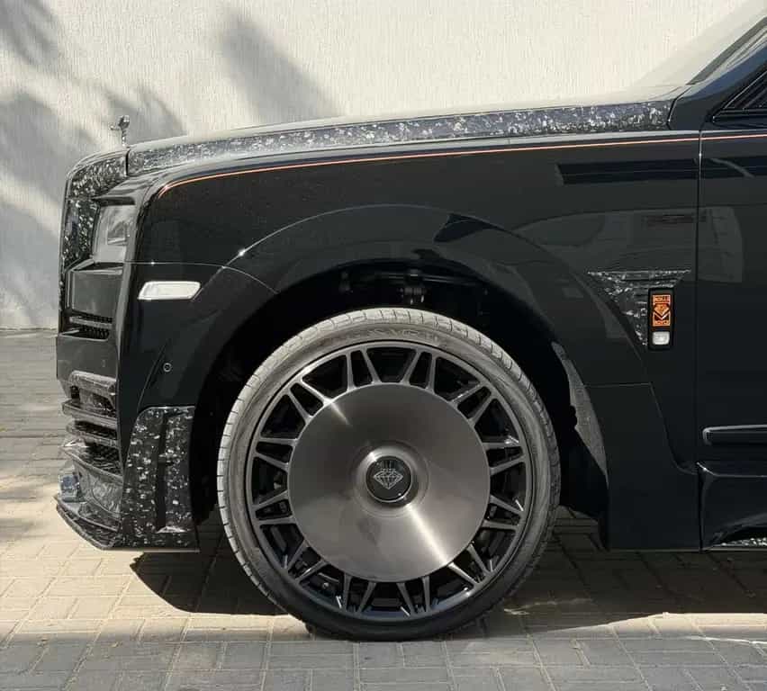 Rolls-Royce Cullinan Onyx Concept null-photo-6