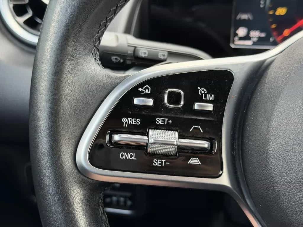Mercedes-Benz GLB-Class 4MATIC | Leder | MBUX | AHK | Business 05/2022-photo-13