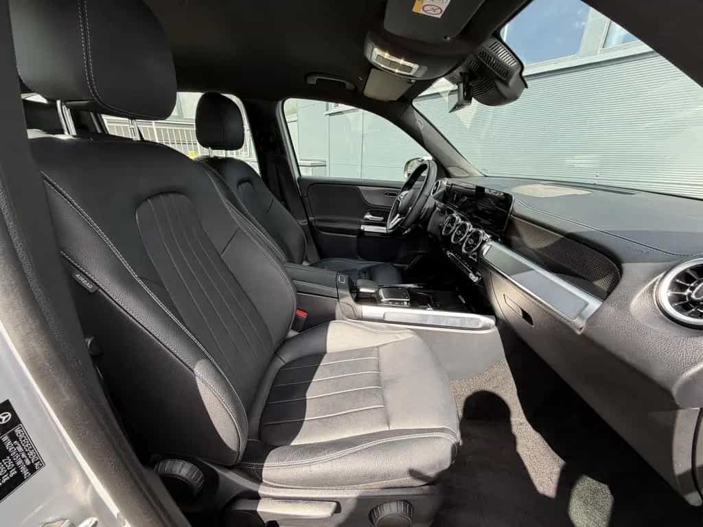 Mercedes-Benz GLB-Class 4MATIC | Leder | MBUX | AHK | Business 05/2022-photo-9