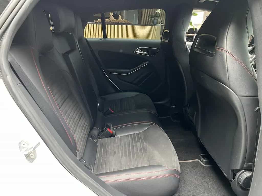 Mercedes-Benz CLA-Class SB Aut AMG-Line StHz Shz Navi Kamera BT 02/2019-photo-26