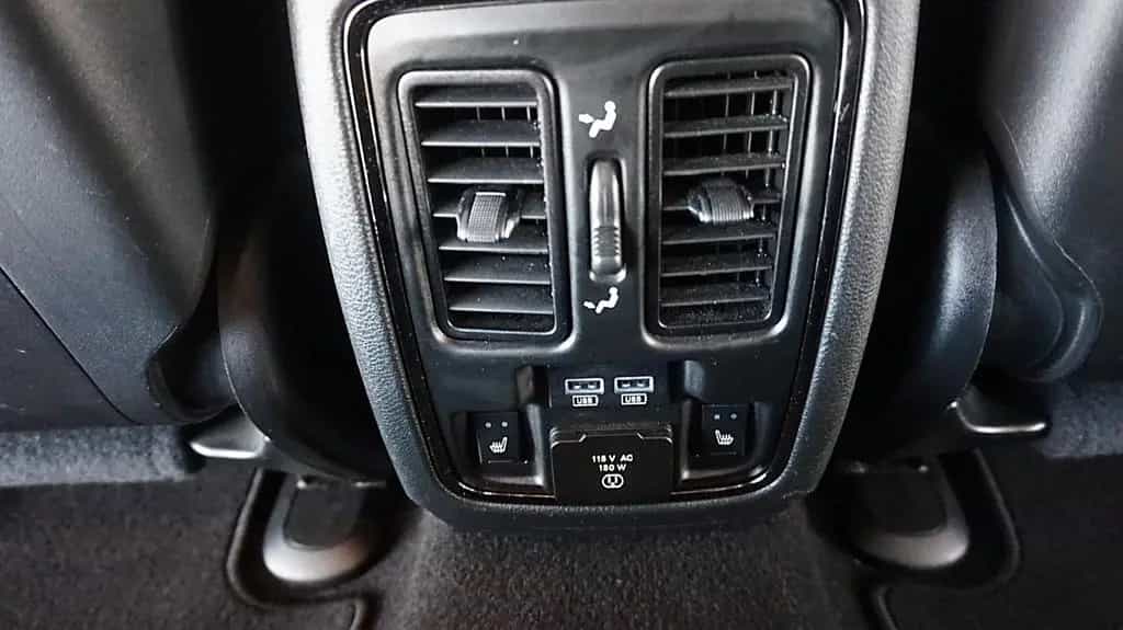 Dodge Durango 5.7 R/T*Leder*7.Sitzer*4x4*großes NAVI * 06/2019-photo-25
