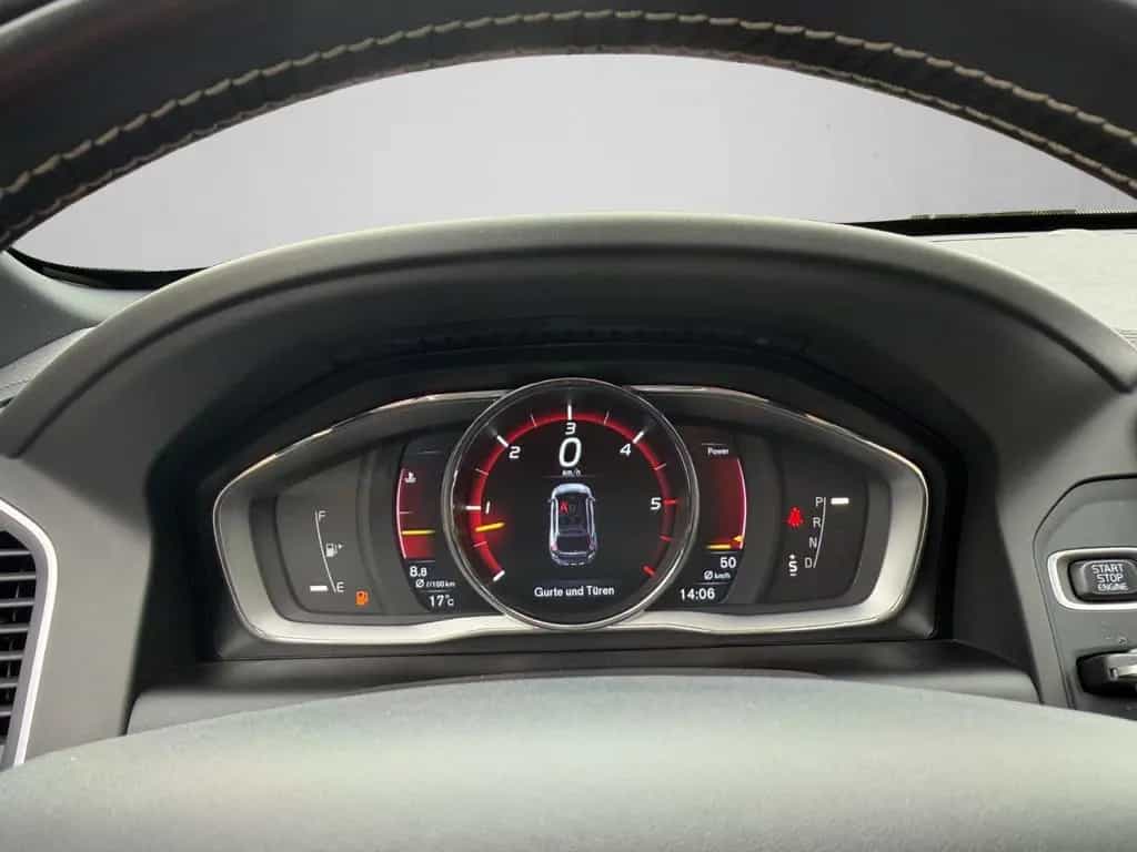 Volvo XC 60 XC60 Momentum AWD R-Design*Pano* 02/2016-photo-13