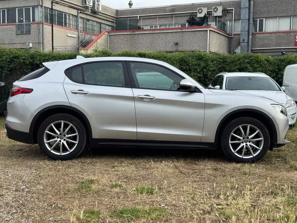 Alfa Romeo Stelvio 2.2 Turbodiesel 210 CV AT8 Q4 03/2019-photo-2
